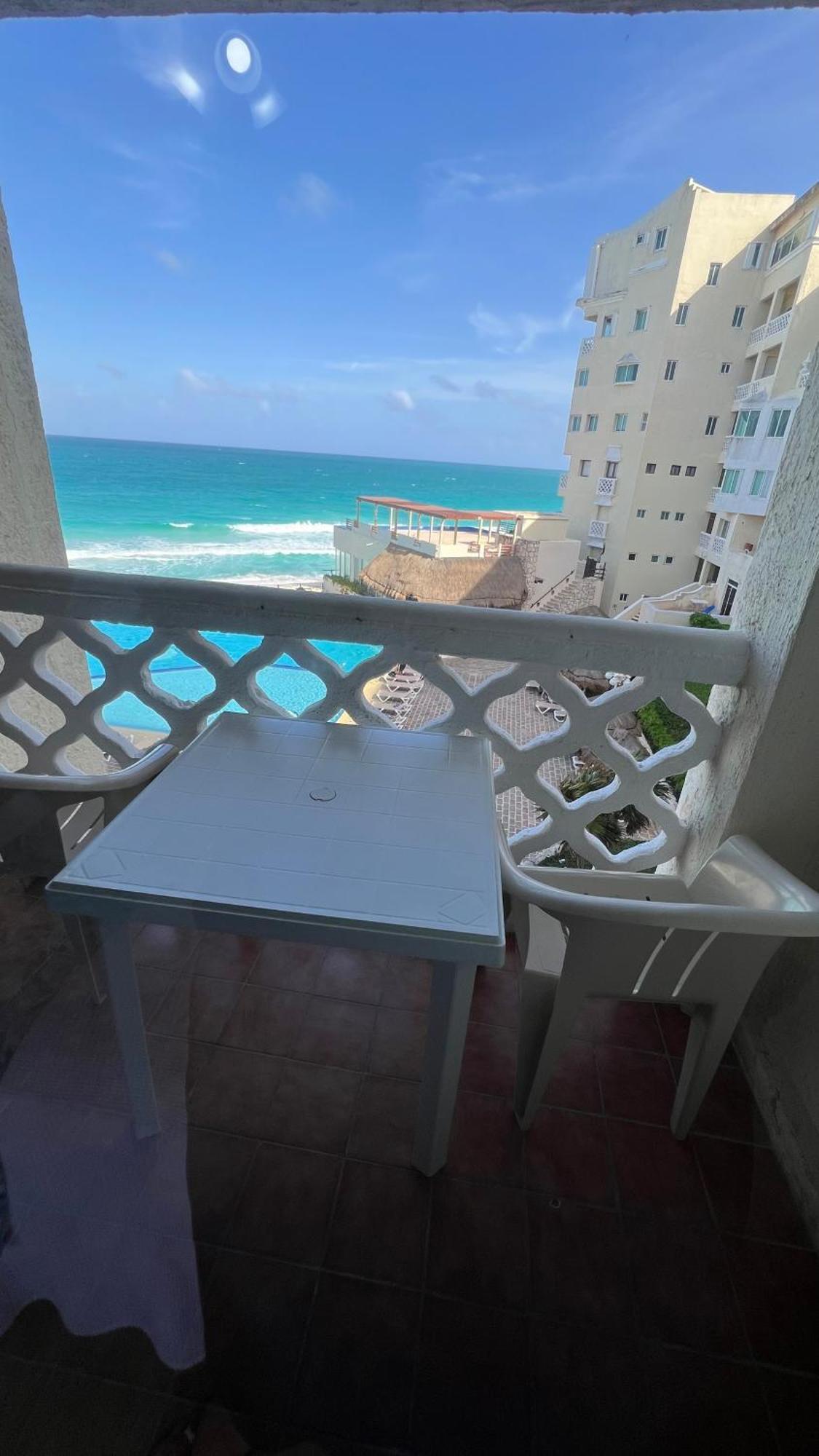 “Magic Sunrise At Cancun” Exterior foto